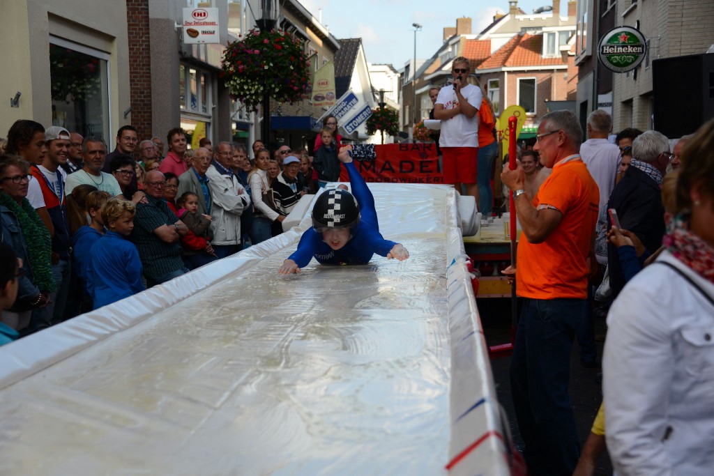 ../Images/Donderdag kermis 109.jpg